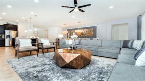 Luxury Pool Villa w Themed Rooms Near Disney- 8801CD